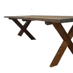 Τραπέζι ξύλινο